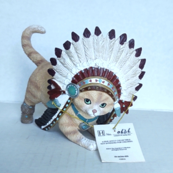 Hamilton Collection Leaping Claws Feathers 'N Fur Kittens figurine - Picture 2 of 8